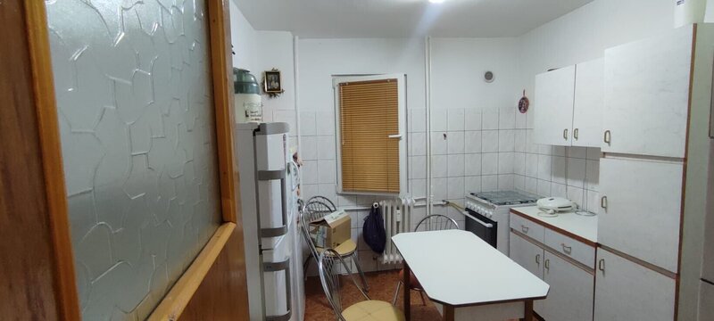 Obor - metrou  - vanzare ap. 3 camere